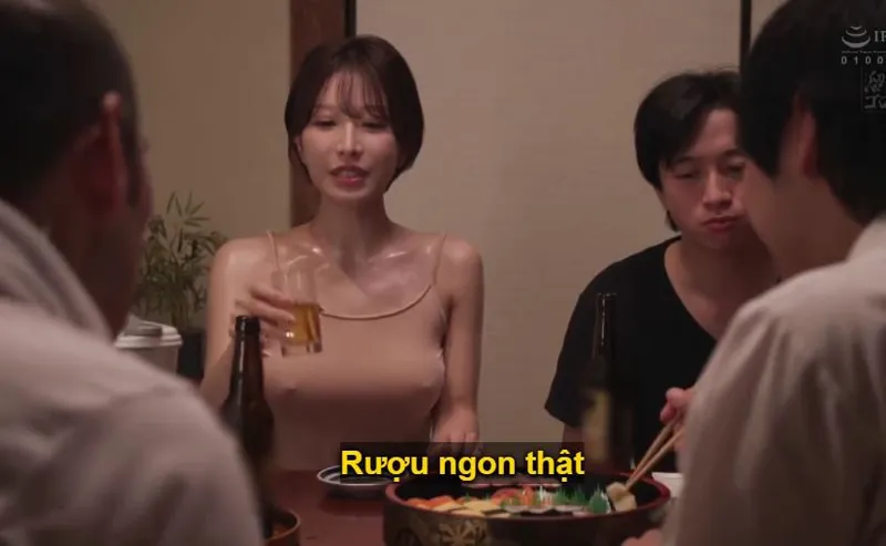 Người vợ gạ phang cả gia đình người chồng vì người chồng dẫn về quê rồi bỏ bê nứng lồn sml